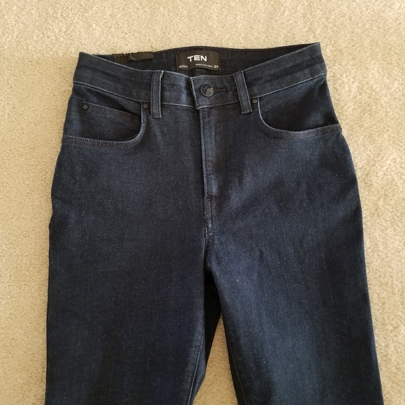 NWT Aritzia Ten Motive Dark Wash High Rise Flare Jeans Size 25T - Picture 15 of 15